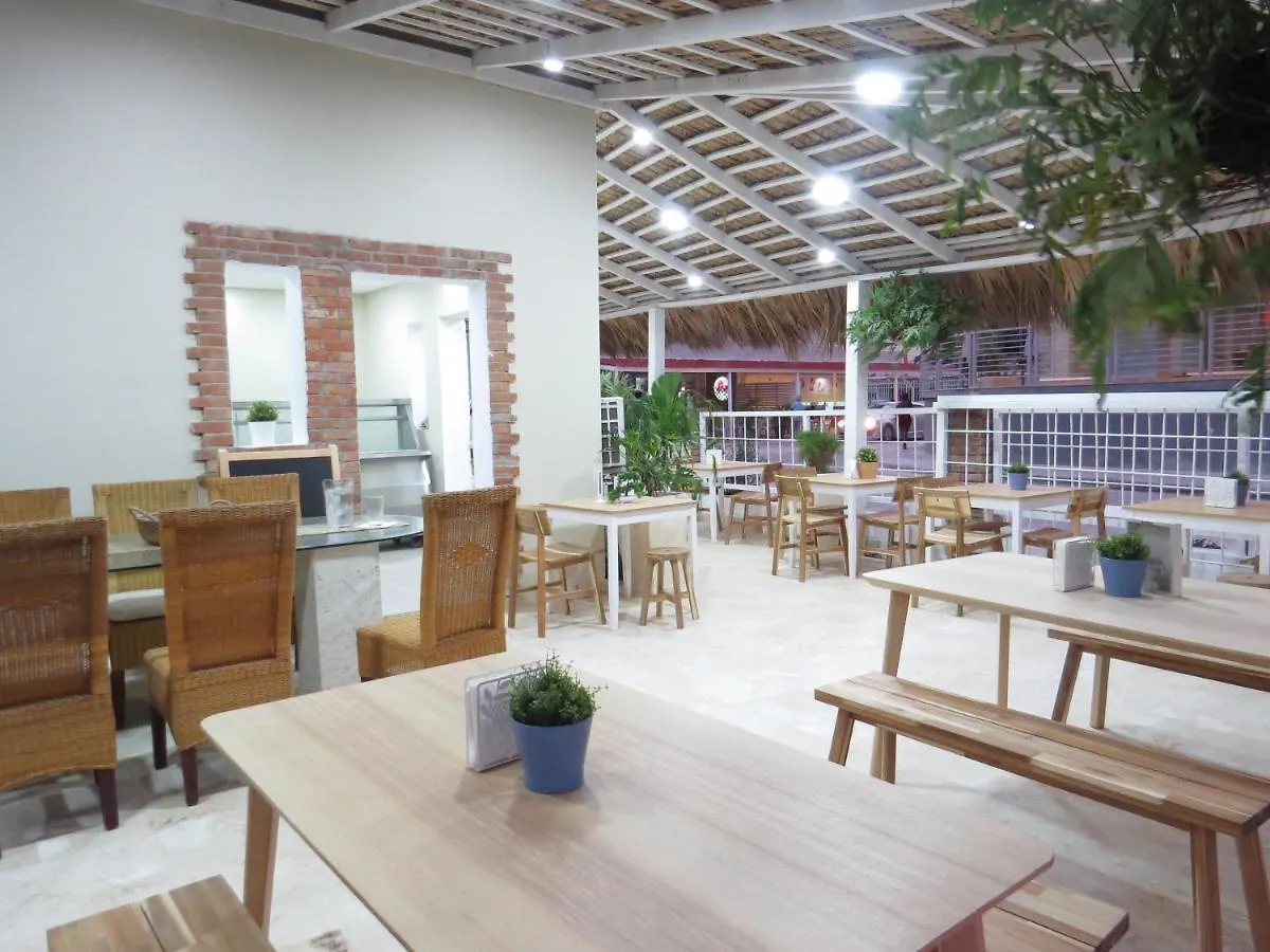 Hostel Πούντα Κάνα 0*,